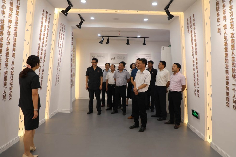 范泽斌率队调研县人民法庭参与基层社会治理情况 (2).jpg